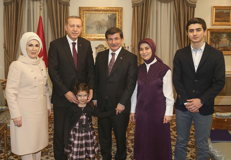 Davutoğlu ailesi, Erdoğan ailesini ağırladı